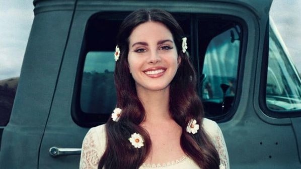 Lana Del Rey covers The Neighbourhood song 'Daddy Issues'