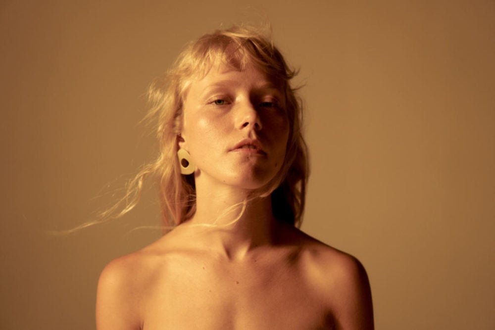 Alice Phoebe Lou shares new song 'Witches'