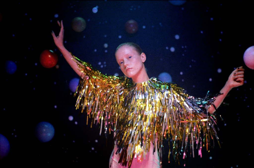 Alice Phoebe Lou shares her new video and single 'Galaxies'