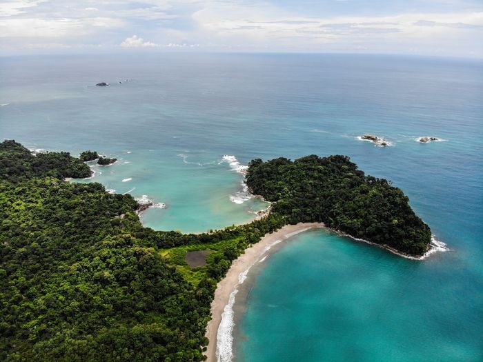Costa Rica president details plan to become world’s first plastic and carbon-free country by 2021