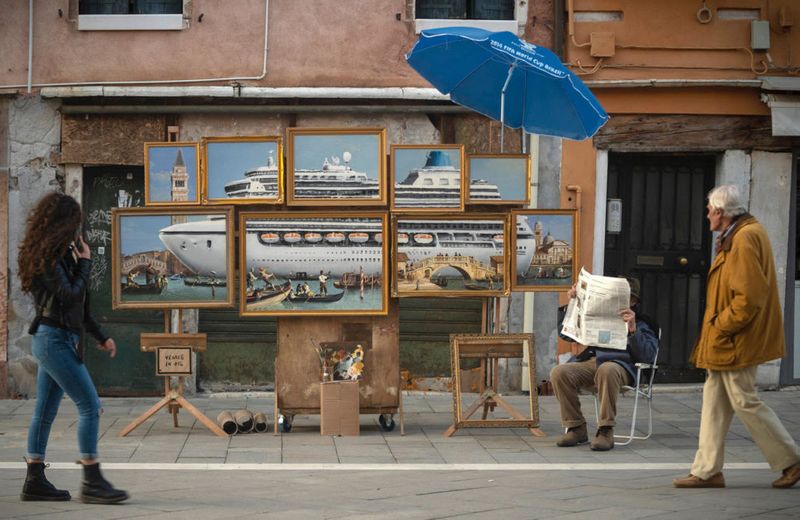 Banksy sets up secret art stall at Venice Biennale, quickly gets kicked out