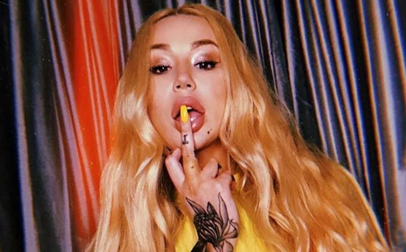 Iggy Azalea deletes social media after nude pictures are leaked online