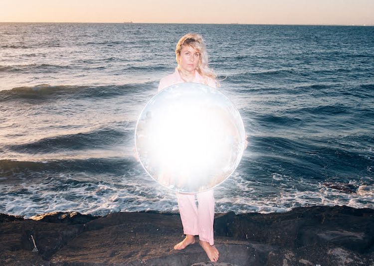 Melbourne three-piece Jade Imagine share new song 'Big Old House'