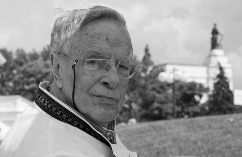 Franco Zeffirelli, acclaimed Italian film director, has died at the age of 96