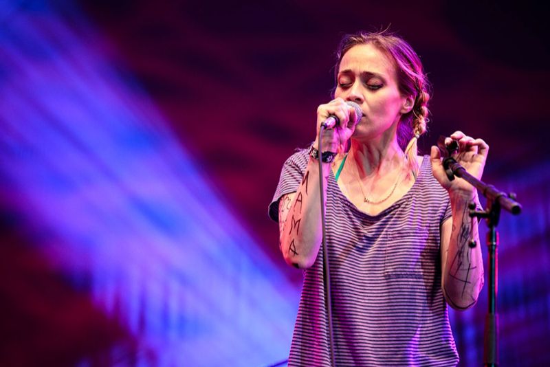 Fiona Apple has announced her plans to donate the royalty money made from the last two years of her song 'Criminal' royalties to help refugees.