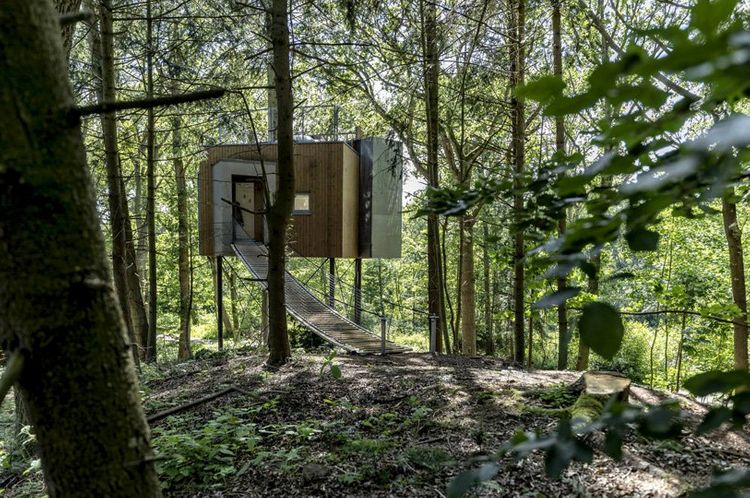 Spectacular treehouse hotel completed in Danish forest