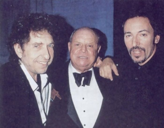 When Bob Dylan performed 'Restless Farewell' in tribute to the great Frank Sinatra