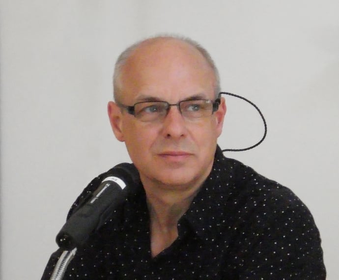 Brian Eno to share special vinyl Record Store Day release