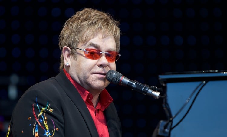 Elton John pledges $1 million to Australian bushfire disaster relief fundraiser