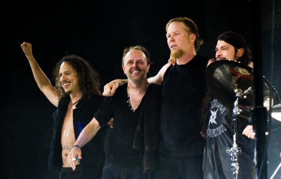 Metallica donates $750,000 to Australian bushfire relief fundraiser