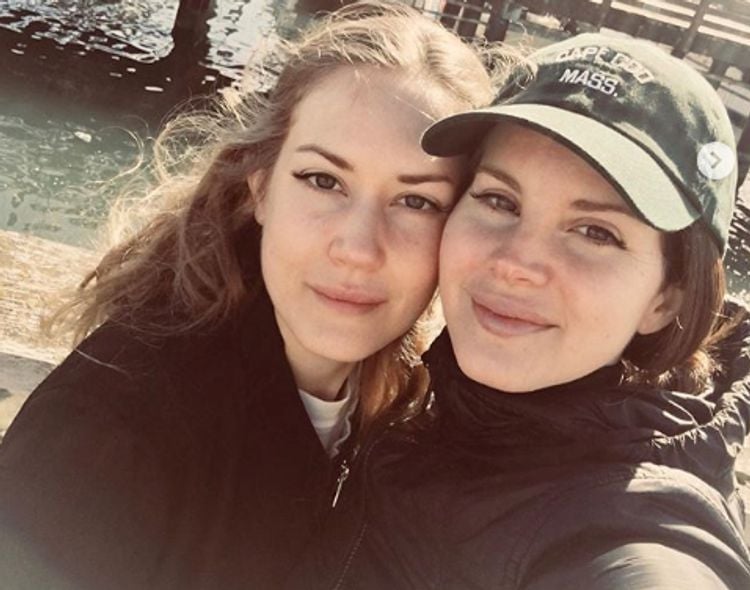 The artwork of Lana Del Rey’s sister, Chuck Grant, has been stolen