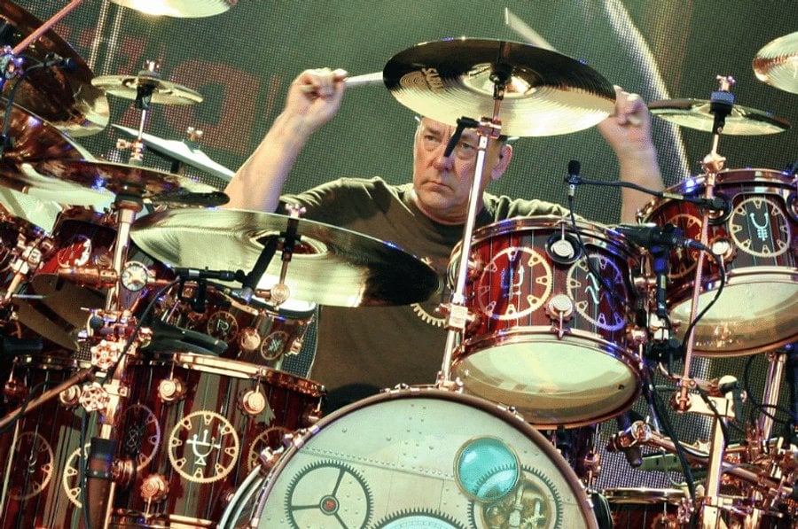 Dave Grohl writes heartfelt tribute to Rush drummer Neil Peart