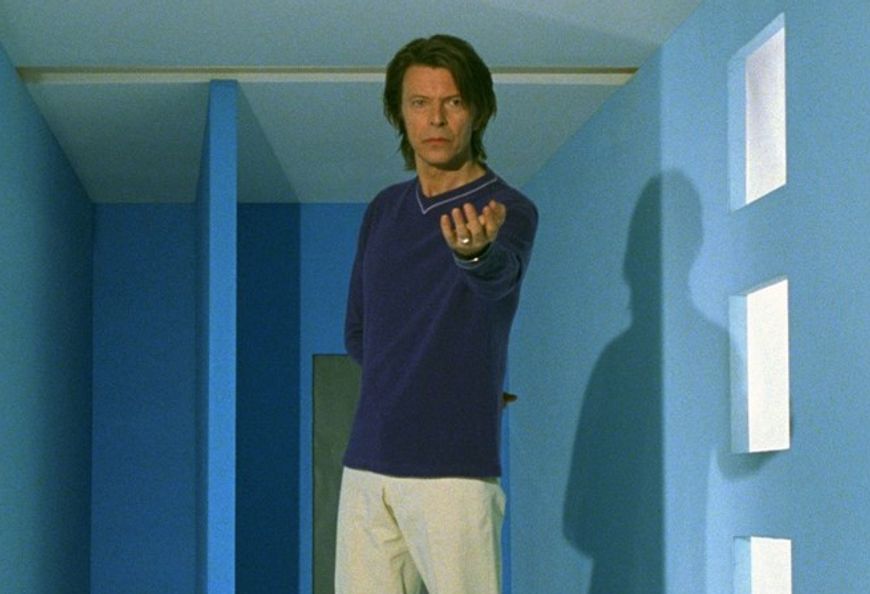 Watch rare and previously unreleased footage of David Bowie dancing