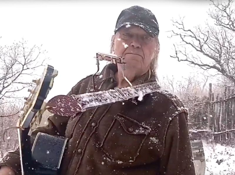 Neil Young performs more rare songs in latest acoustic 'Fireside Session'