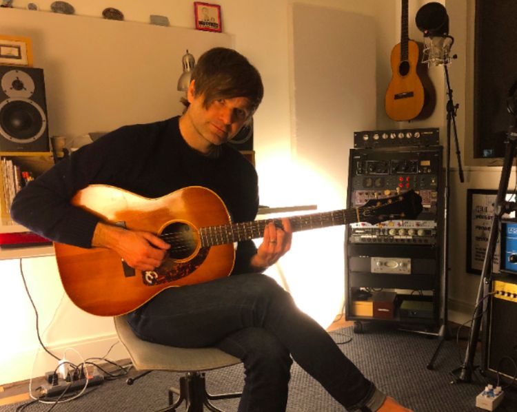 Watch Ben Gibbard cover Nirvana during lockdown