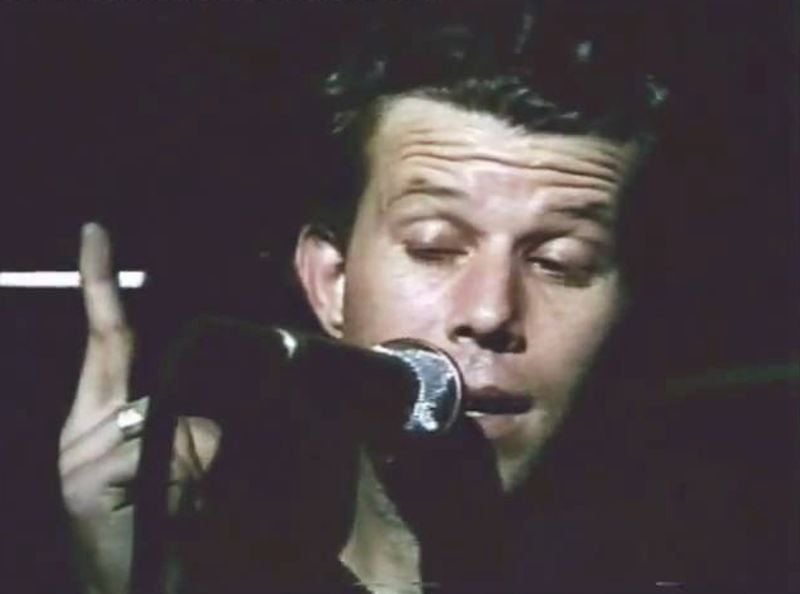 Revisit Tom Waits' live cover of James Brown song 'I Feel Good' from 1979