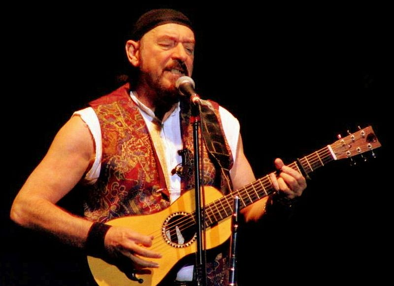 Jethro Tull’s Ian Anderson is battling an incurable lung disease