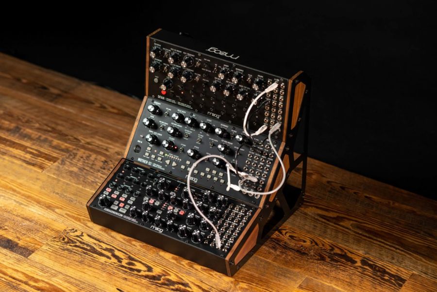 Moog announces new analogue synthesizer 'The Subharmonicon'1