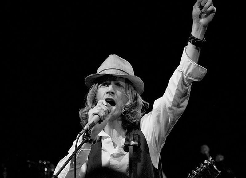 Watch Beck cover Chris Bell’s ‘I Am The Cosmos’ while in self-isolation