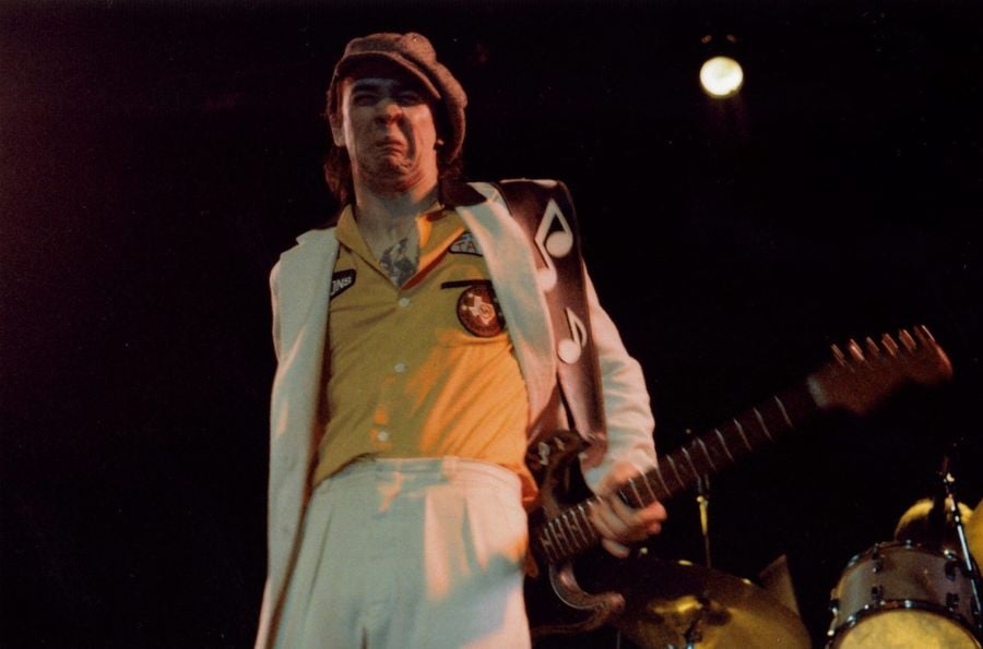 Stevie Ray Vaughan's final performance will give you goosebumps