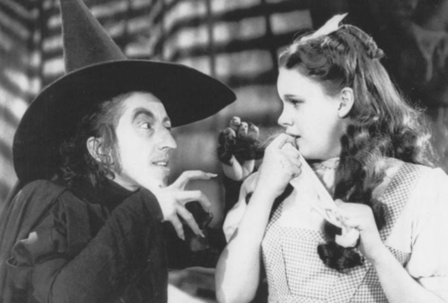 When Margaret Hamilton's costume caught fire while filming 'The Wizard of Oz'