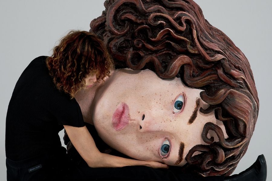 Issy Wood releases new video for 'Fuss'