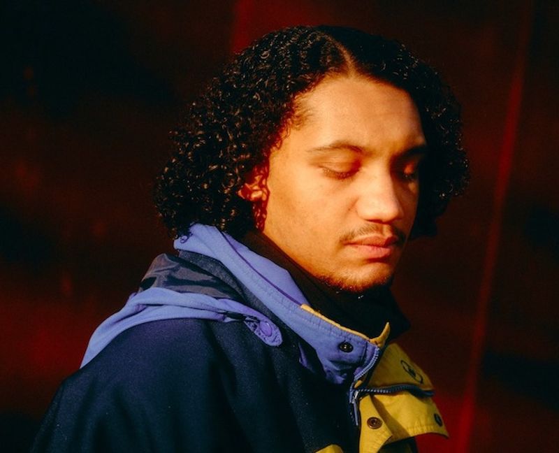 Kai Kwasi shares newest single 'unt'