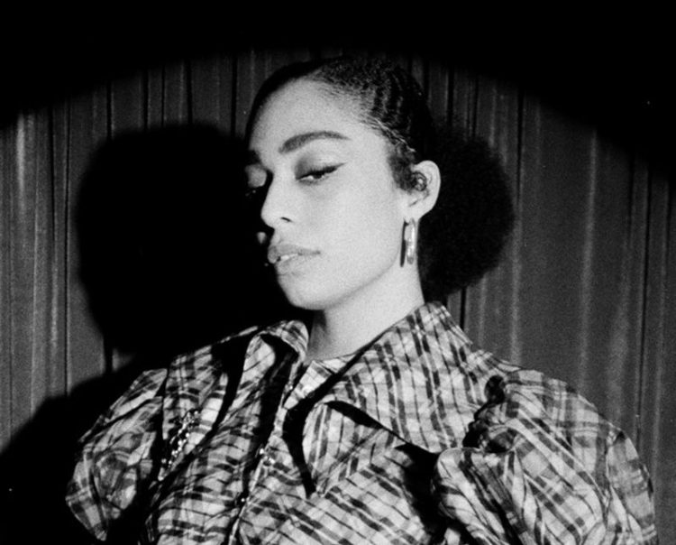 Celeste releases new video for 'Tonight, Tonight'