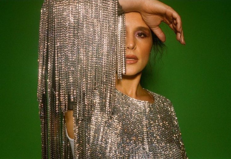 Jessie Ware brings the funk on 'Hot N Heavy'