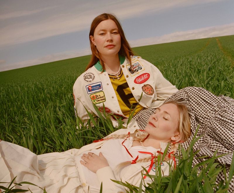 Wet Leg release debut single 'Chaise Longue'