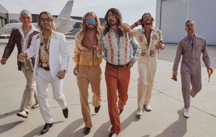 Dee Gee's (Foo Fighters) release 'Hail Satin'