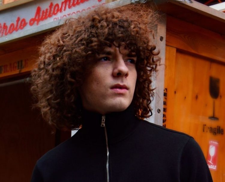Dylan John Thomas shares new song 'Jenna'
