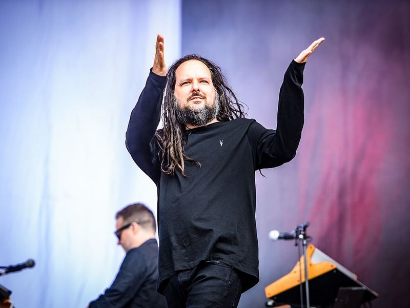 Korn postpone and cancel tour dates as Jonathan Davis tests positive for Covid-19