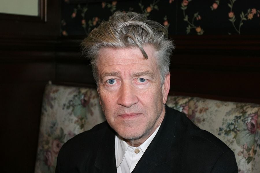 David Lynch tells you how to experience his movies