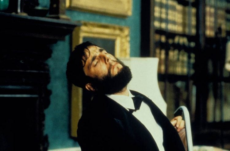 Daniel Day-Lewis' insane method acting in 'My Left Foot'
