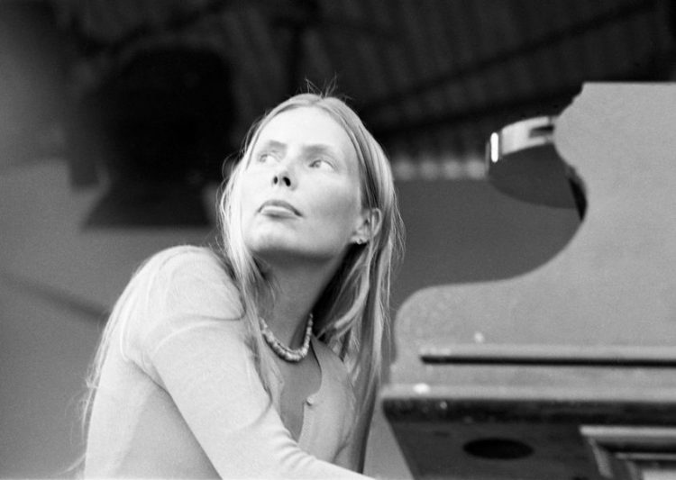 Joni Mitchell