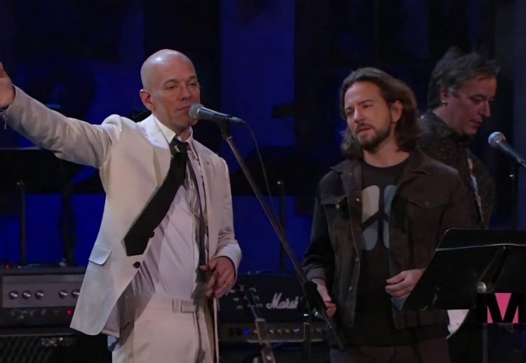 REM Eddie Vedder