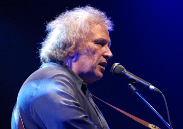 Don McLean would have "drank himself to death" if it wasn't for childhood asthma