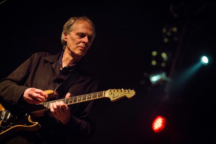 How to play the guitar like Television's Tom Verlaine
