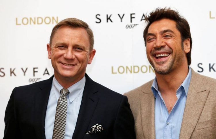 Javier Bardem dressed up as a Bond girl for Daniel Craig