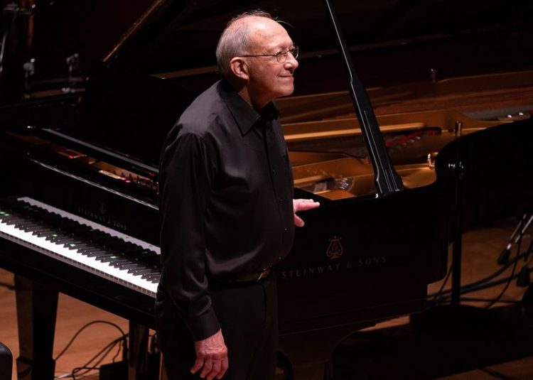 Avant-garde composer, George Crumb, passes away aged 92