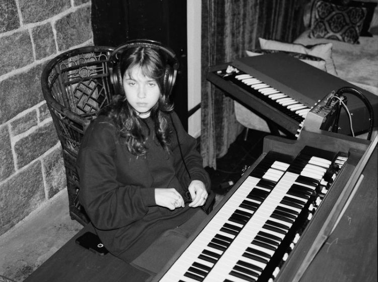 Clairo debuts new song ‘Nomad’ on first night of US tour