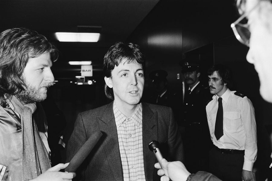 Paul McCartney at Schiphol Airport after deportation by Japan due to possession of Marijuana