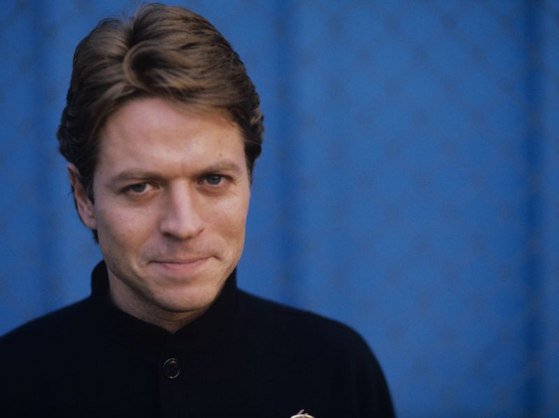 Revisit the bizarre moment Robert Palmer covered Hüsker Dü