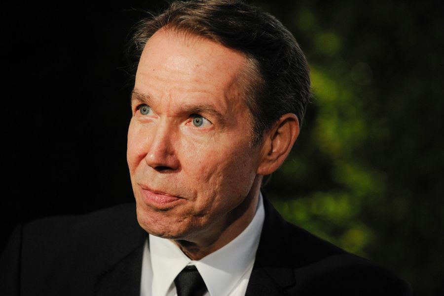 Jeff Koons to create NFTs series of sculptures being sent to the moon