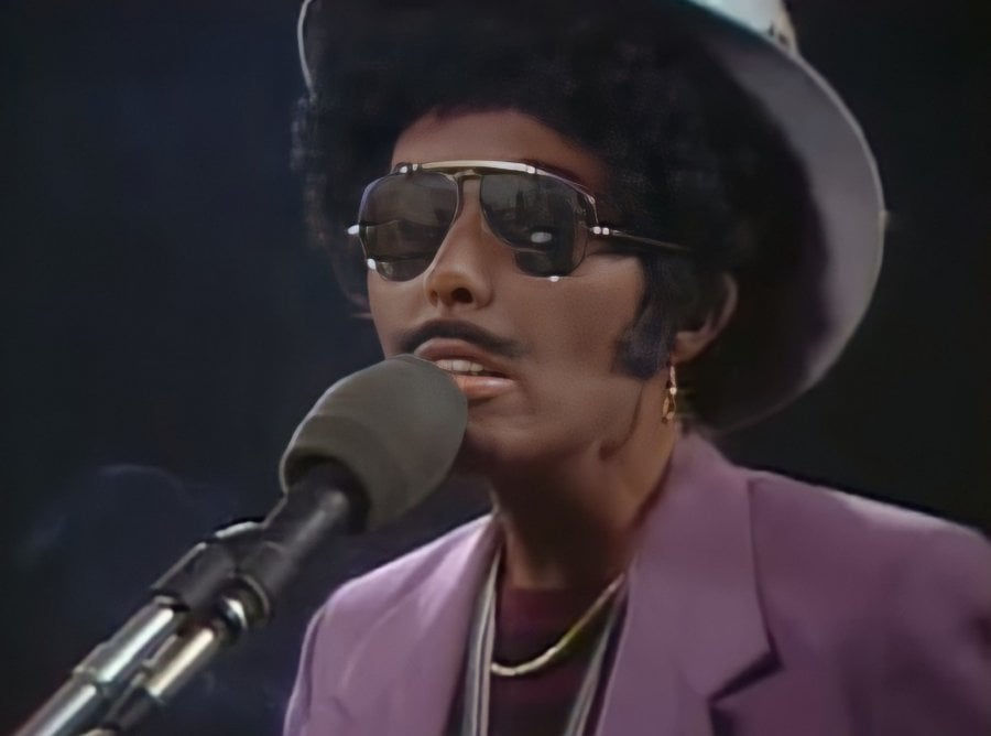 Joni Mitchell's problematic history of wearing blackface