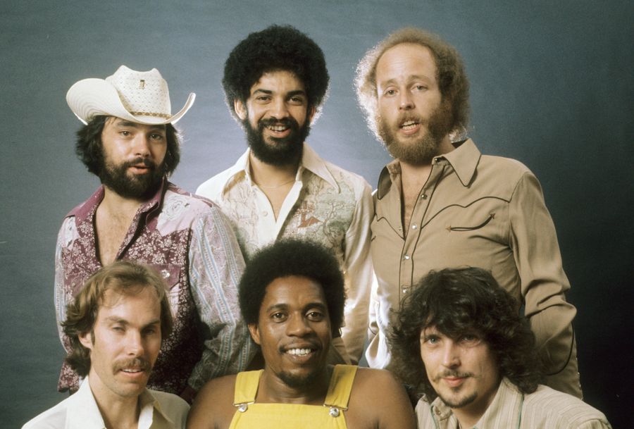 Watch Little Feat play 'Fat Man in the Bathtub' in 1975