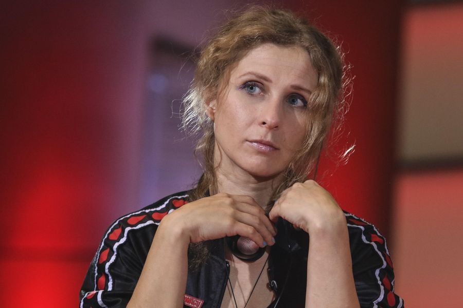 Pussy Riot’s Masha Alyokhina flees Russia as Vladimir Putin cracks down on dissidents