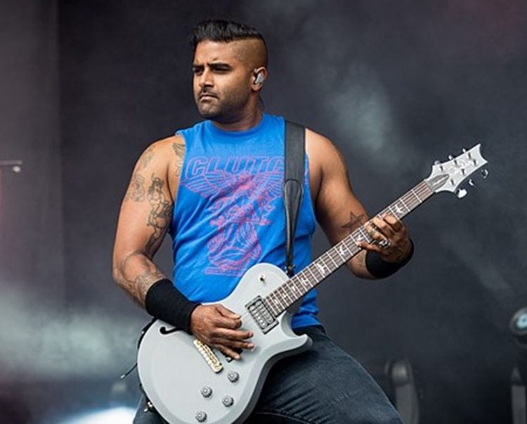 Sum 41 guitarist Dave Baksh is now cancer-free
