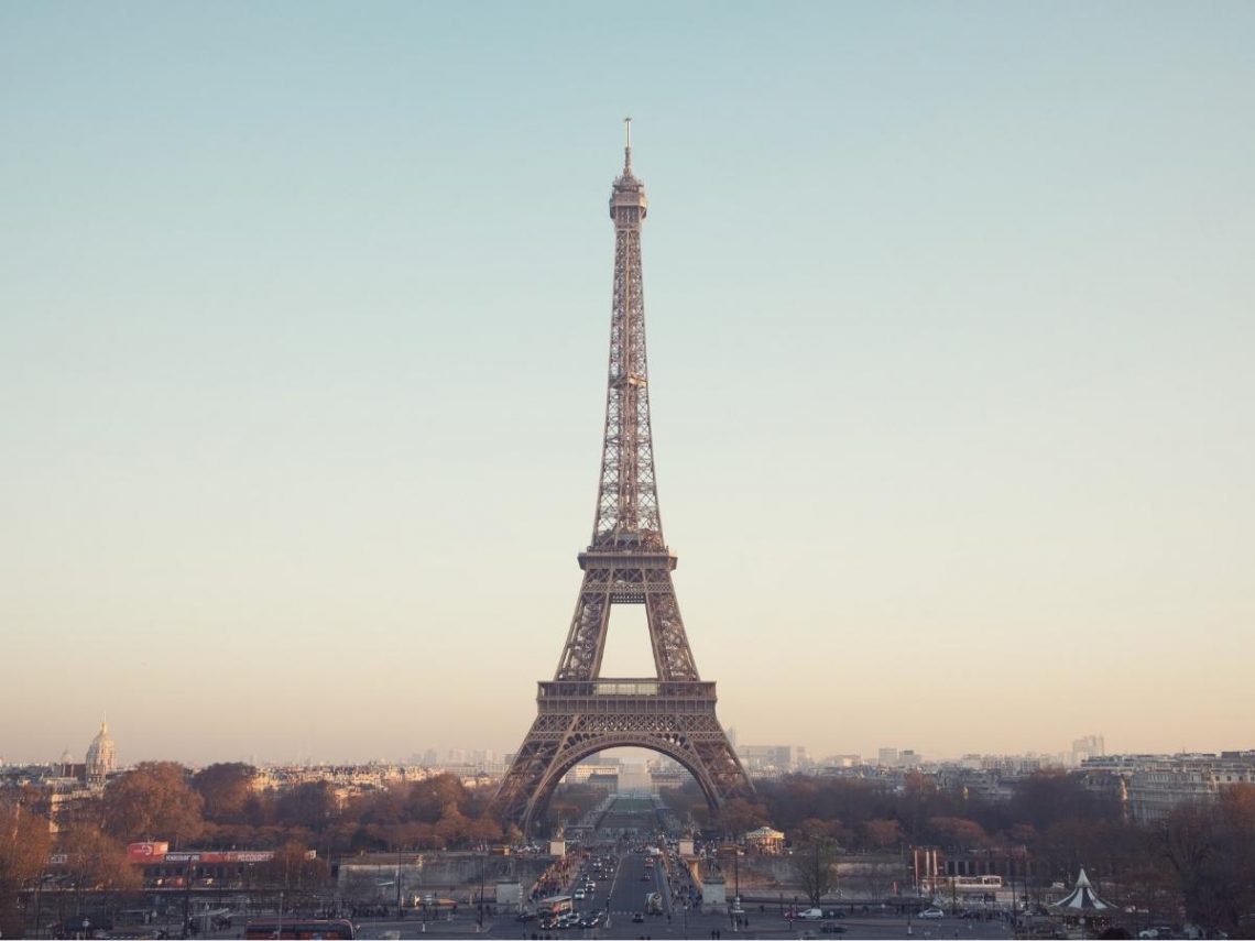 Understanding why artists are heading to the suburbs of Paris